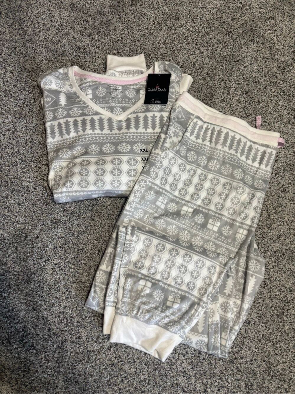 ❤️Cuddl Duds Women’s Fair Isle Holiday Pajama Set